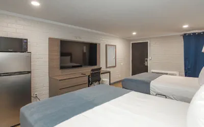 Photo 3 - Economy Suites Springfield - Extended Stay
