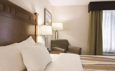 Photo 5 - La Quinta Inn by Wyndham Bend