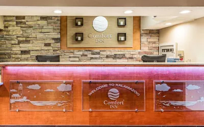 Photo 4 - Comfort Inn Wings Stadium