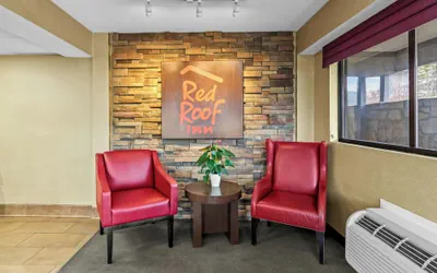 Photo 3 - Red Roof Inn Dayton North Airport