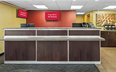 Photo 2 - Red Roof Inn Dayton North Airport