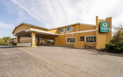 Photo 2 - Quality Inn Paradise Creek Pullman