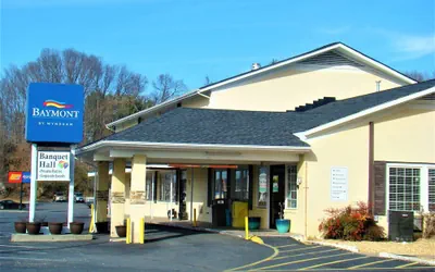 Photo 2 - Baymont by Wyndham Front Royal Near Shenandoah National Park