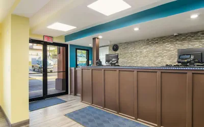 Photo 4 - Rodeway Inn & Suites Monroeville - Pittsburgh