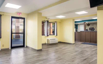 Photo 5 - Rodeway Inn & Suites Monroeville - Pittsburgh
