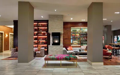 Photo 5 - Renaissance Asheville Downtown Hotel
