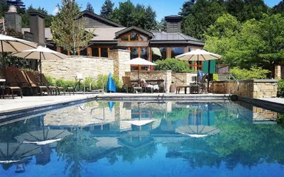 Photo 2 - Topnotch Resort