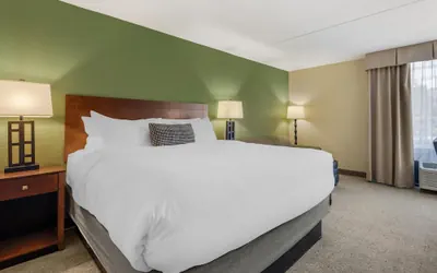 Photo 2 - Best Western Fairmont