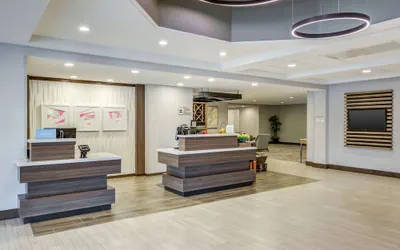Photo 2 - Hilton Garden Inn Boston/Waltham
