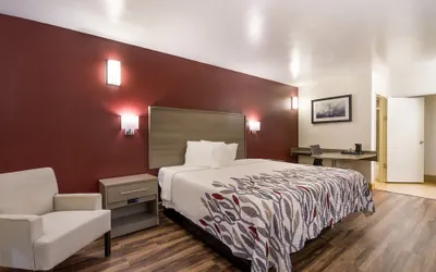 Photo 5 - Red Roof Inn Crestview