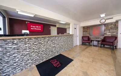 Photo 3 - Red Roof Inn Crestview