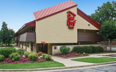 Photo 2 - Red Roof Inn Greensboro Coliseum