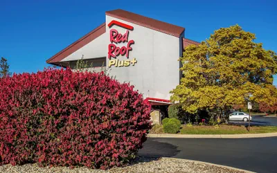 Photo 2 - Red Roof Inn PLUS+ Chicago - Hoffman Estates