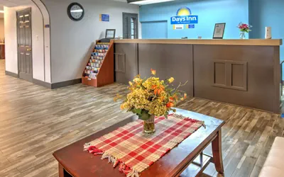Photo 3 - Days Inn by Wyndham Harriman