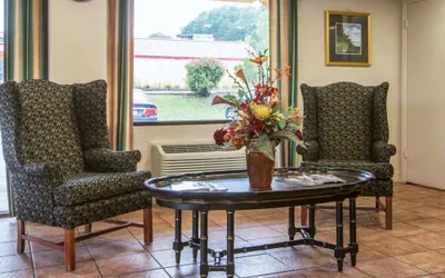 Photo 4 - Econo Lodge Inn & Suites Columbus near Fort Benning