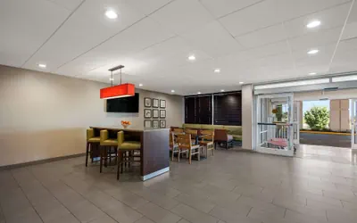 Photo 4 - Country Inn & Suites by Radisson, Fredericksburg South (I-95), VA