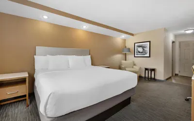 Photo 2 - Best Western Cooperstown Inn & Suites