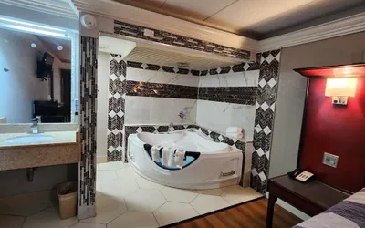 Photo 5 - Americas Best Value Inn & Suites Little Rock at Scott Hamilton Dr