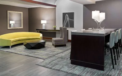 Photo 4 - Embassy Suites by Hilton Dallas Park Central Area