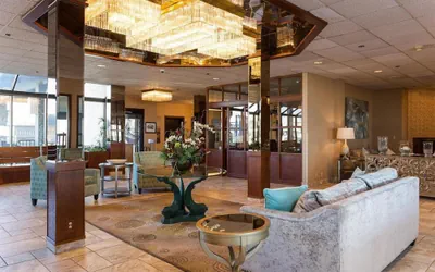 Photo 3 - Promenade Inn & Suites Oceanfront