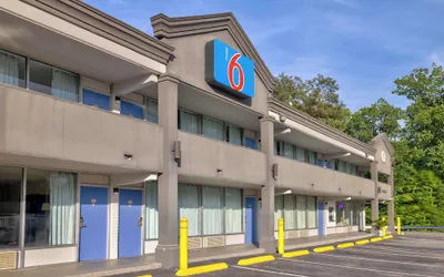 Photo 2 - Motel 6 Morgantown, WV