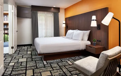 Photo 5 - Best Western Plus Meridian Inn & Suites, Anaheim-Orange
