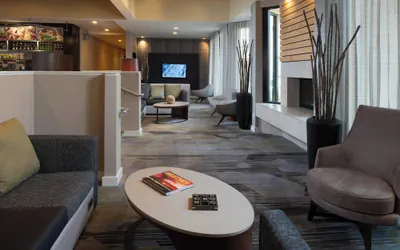 Photo 2 - Courtyard by Marriott St Louis Creve Coeur
