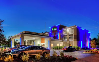 Photo 2 - Holiday Inn Express Newberg - Wine Country by IHG