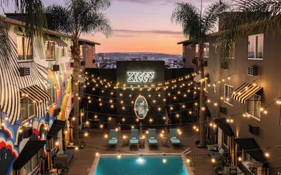 Photo 2 - Hotel Ziggy on Sunset