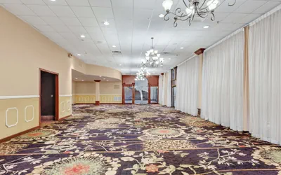 Photo 3 - DoubleTree by Hilton Hotel Charlottesville