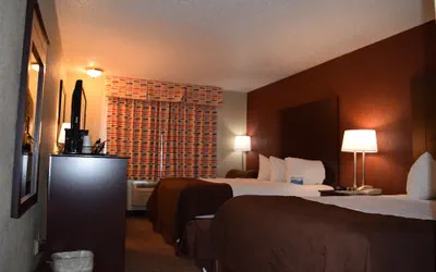 Photo 4 - Baymont by Wyndham Midland Airport