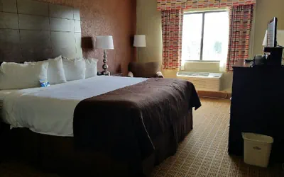 Photo 5 - Baymont by Wyndham Midland Airport