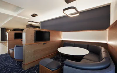 Photo 4 - Courtyard by Marriott St. Louis Downtown West