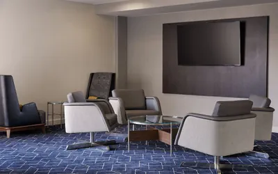 Photo 4 - Courtyard by Marriott St. Louis Downtown West