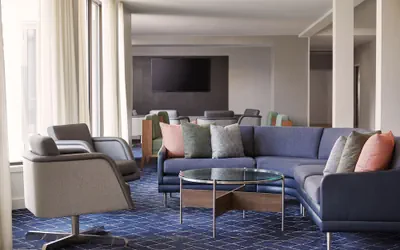 Photo 5 - Courtyard by Marriott St. Louis Downtown West