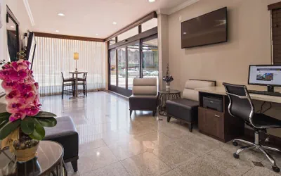 Photo 4 - Best Western Hollywood Plaza Hotel - Walk of Fame Film City LA