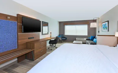 Photo 4 - Holiday Inn Express & Suites Eau Claire West I-94 by IHG