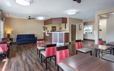 Photo 3 - Comfort Inn Rockford near Casino District
