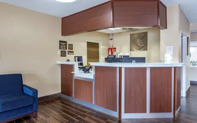 Photo 4 - Comfort Inn Rockford near Casino District