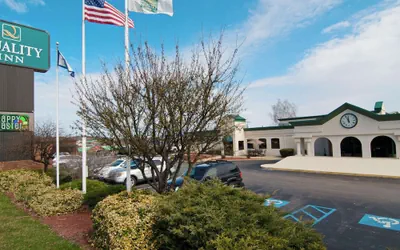 Photo 2 - Quality Inn Beckley