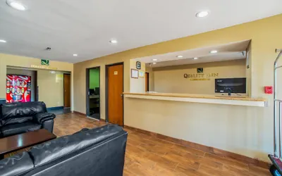 Photo 3 - Quality Inn Carbondale University area
