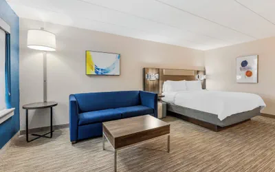 Photo 5 - Holiday Inn Express Chicago-Downers Grove by IHG