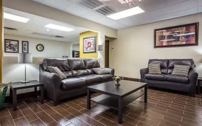 Photo 3 - Econo Lodge Salisbury South
