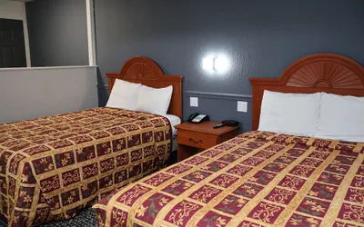 Photo 5 - Garden Cove Hotel Suites