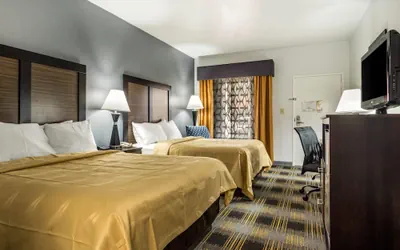 Photo 2 - Quality Inn near Six Flags