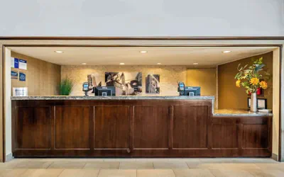 Photo 5 - Best Western Chicago - Downers Grove