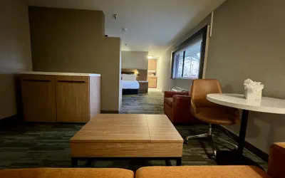 Photo 3 - Modesto Hotel