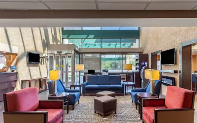 Photo 5 - Comfort Suites Oakbrook Terrace - Chicago West