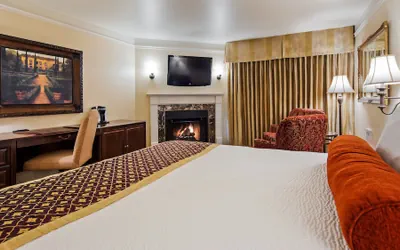 Photo 3 - Victorian Inn