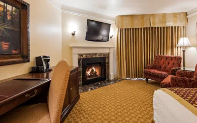 Photo 4 - Victorian Inn